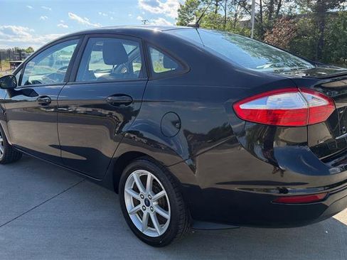 Used 2016 Ford Fiesta SE w/ Equipment Group 201A FWD image 3