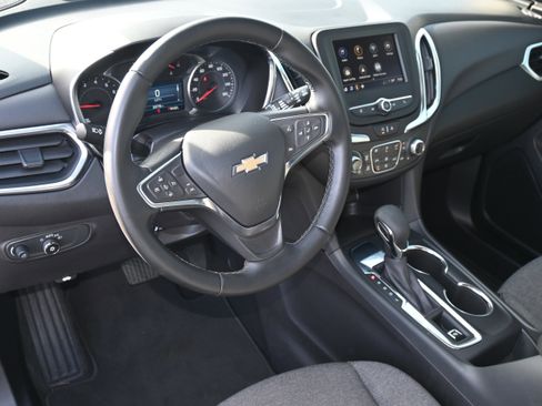 Used 2024 Chevrolet Equinox LT image 17