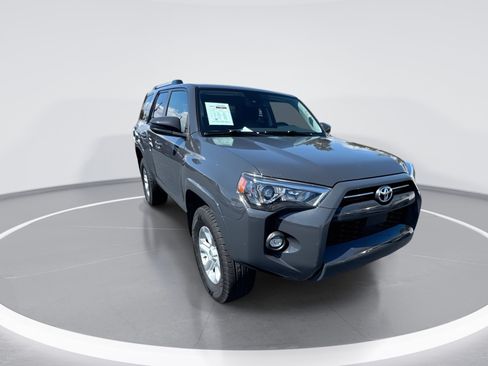 Used 2024 Toyota 4Runner SR5 AWD/4WD image 2