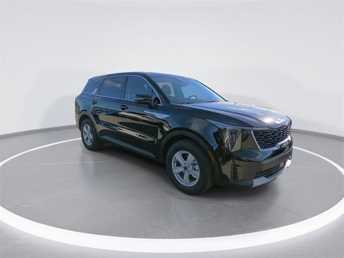 New 2026 Kia Sorento LX image 2