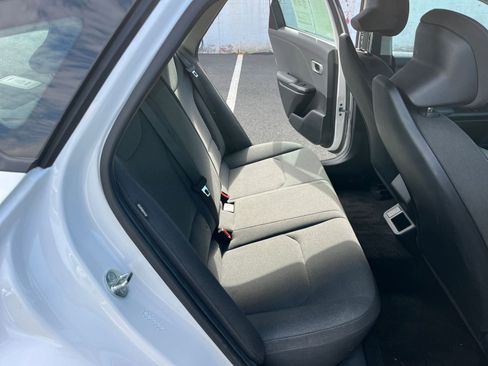 Used 2025 Kia K4 FWD image 26