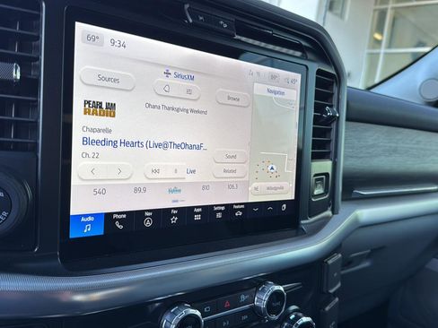 New 2025 Ford F150 Lariat w/ Equipment Group 502A High image 31