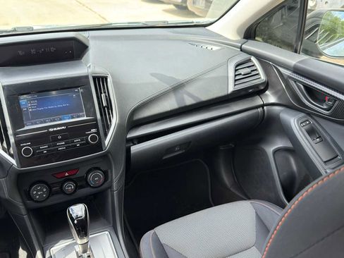 Used 2018 Subaru Crosstrek 2.0i Premium w/ Moonroof Package image 24