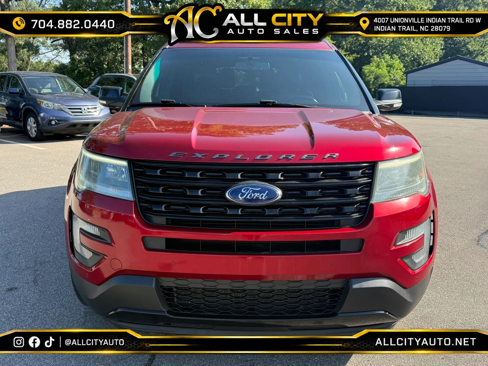 Used 2016 Ford Explorer Sport AWD/4WD image 2