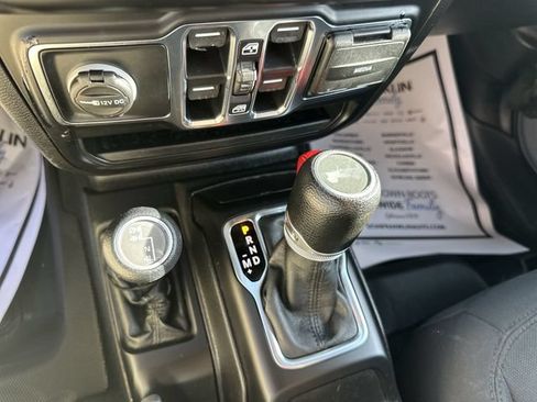 Used 2022 Jeep Wrangler Unlimited Sport AWD/4WD image 20