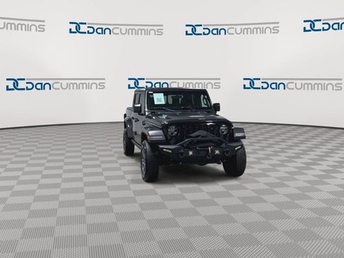 Used 2021 Jeep Gladiator Sport AWD/4WD image 3