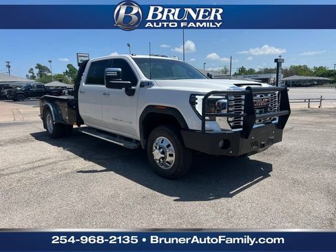 Used 2024 GMC Sierra 3500 Denali w/ Denali Reserve Package image 3