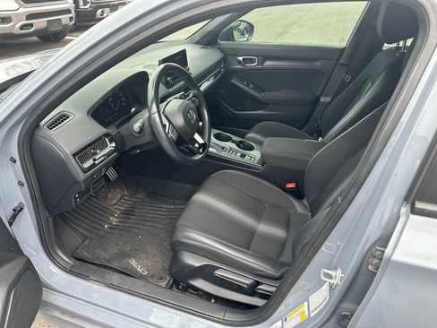 Used 2023 Honda Civic Sport image 9