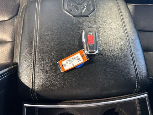 Used 2024 RAM 1500 Laramie image 31