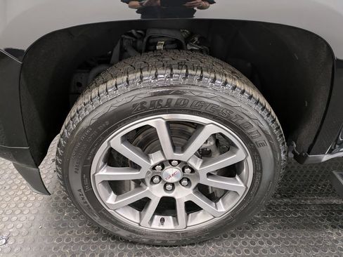 Used 2022 GMC Canyon Denali AWD/4WD image 7