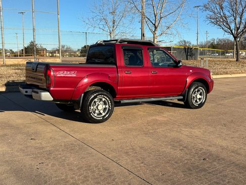 Used 2004 Nissan Frontier XE w/ (PWR) XE Pwr Pkg AWD/4WD image 24