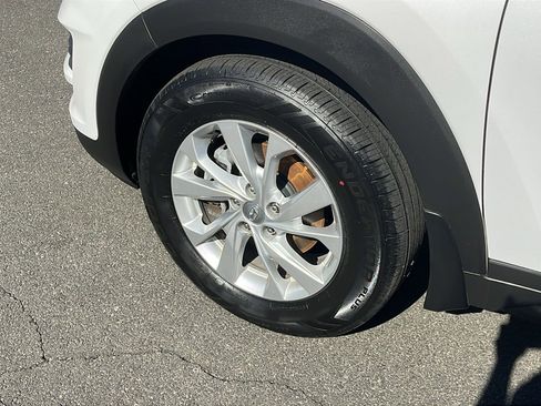 Used 2019 Hyundai Tucson SE w/ Cargo Package image 9