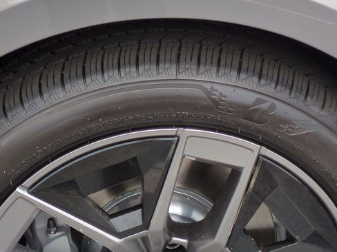 Certified 2026 BMW 530i xDrive w/ Premium Package image 11