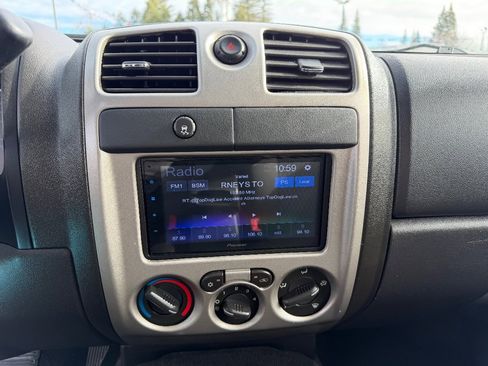 Used 2010 GMC Canyon SLE image 15