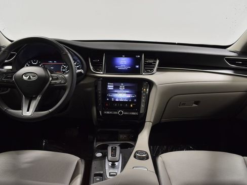 Certified 2025 INFINITI QX50 Luxe image 13