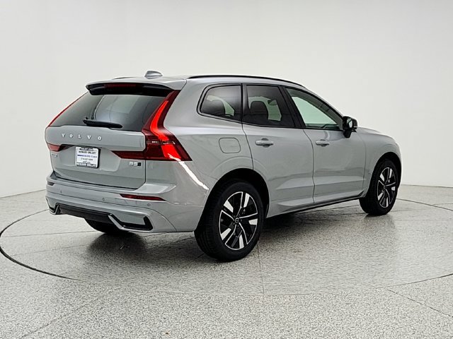 New 2027 Volvo XC60 B5 Core AWD/4WD image 5