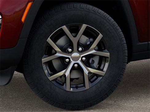 New 2025 Jeep Grand Cherokee Limited w/ Trailer Tow Package image 8