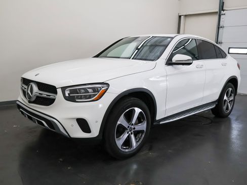 Used 2023 Mercedes-Benz GLC 300 4MATIC Coupe image 6
