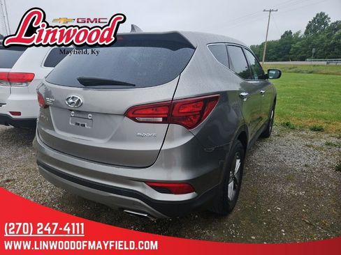 Used 2017 Hyundai Santa Fe Sport FWD image 3