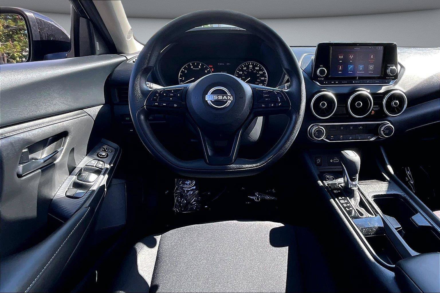 Used 2025 Nissan Sentra S w/ Lighting Package FWD image 9
