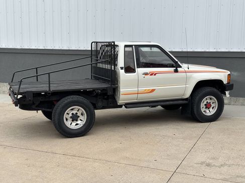 Used 1986 Toyota Pickup SR5 image 21