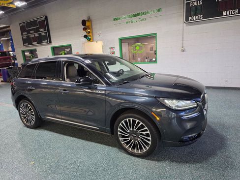 Used 2021 Lincoln Corsair Reserve w/ Equipment Group 201A AWD/4WD image 4