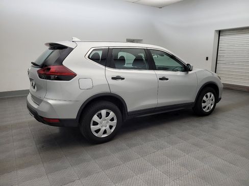 Used 2020 Nissan Rogue S AWD/4WD image 10
