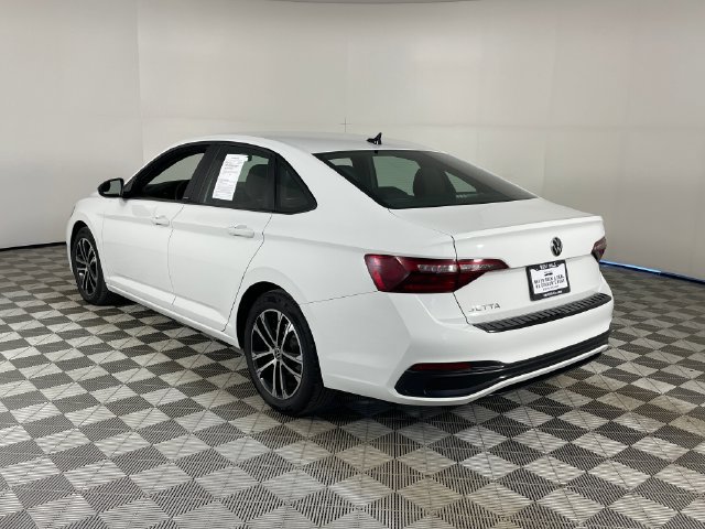 Used 2024 Volkswagen Jetta Sport FWD image 21