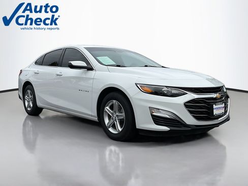 Used 2020 Chevrolet Malibu LS w/ Driver Confidence Package II FWD image 1