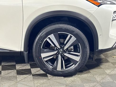 Used 2022 Nissan Rogue SL w/ SL Premium Package image 24