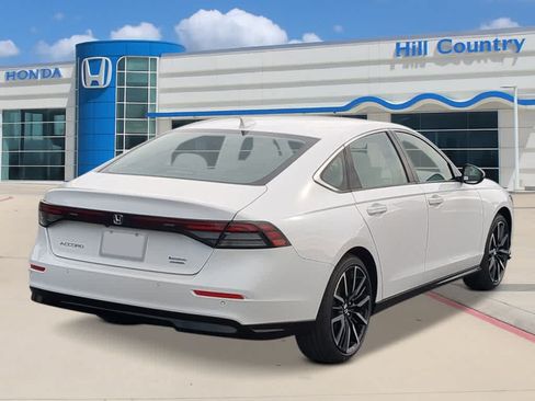 New 2026 Honda Accord Touring image 5