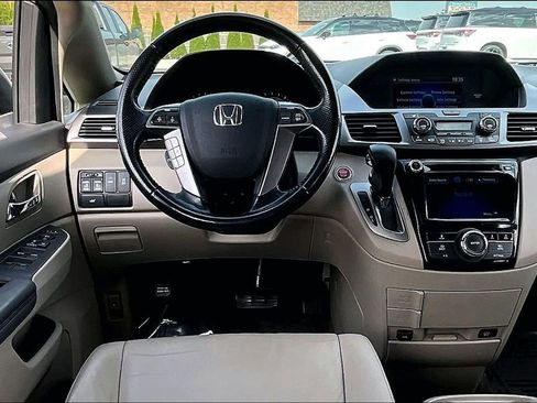 Used 2014 Honda Odyssey EX-L image 17