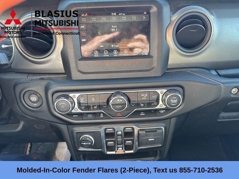 Used 2023 Jeep Wrangler Unlimited w/ Cold Weather Group AWD/4WD image 31