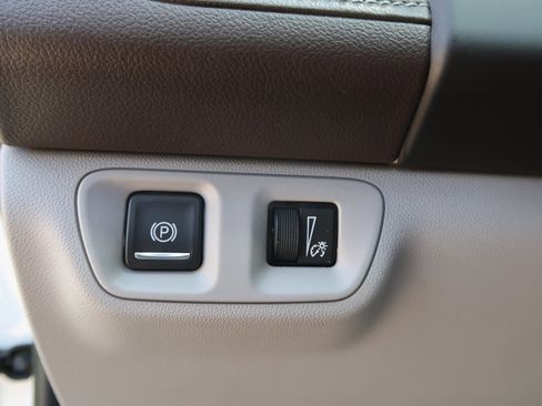 Used 2018 GMC Acadia SLT AWD/4WD image 21