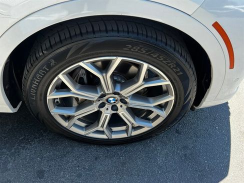 Used 2021 BMW X7 xDrive40i w/ Premium Package AWD/4WD image 11