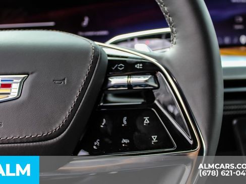 Used 2026 Cadillac Escalade Platinum Sport w/ LPO, Floor Liner Package AWD/4WD image 27