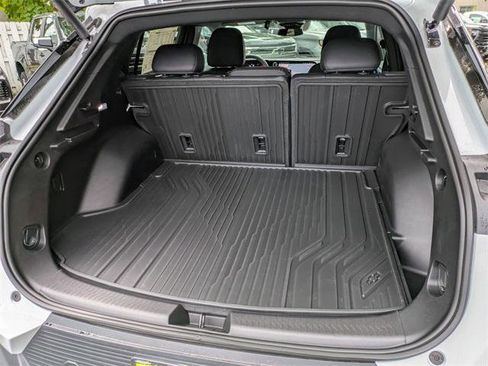 New 2026 Chevrolet Equinox EV LT image 26