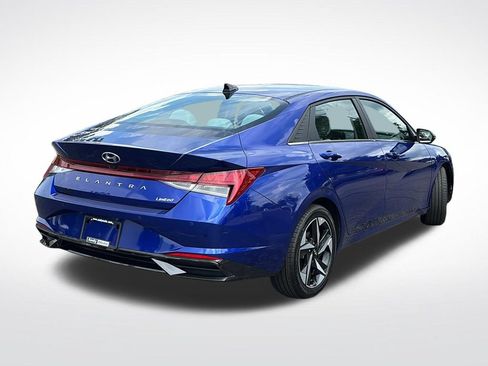 Used 2023 Hyundai Elantra Limited FWD image 7