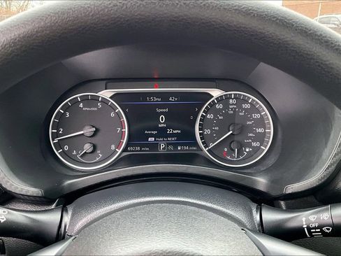 Used 2024 Nissan Sentra SV image 19