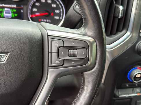 Used 2020 Chevrolet Silverado 1500 LT Trail Boss AWD/4WD image 17