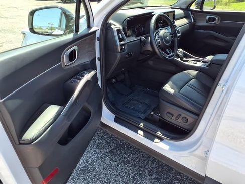 Used 2023 Kia Sorento S w/ Panoramic Sunroof Package AWD/4WD image 56