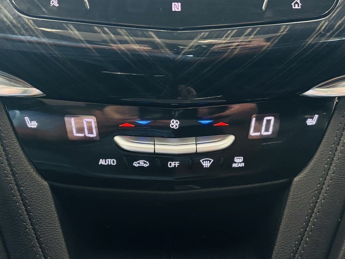 Used 2021 Cadillac XT6 Premium Luxury AWD/4WD image 59