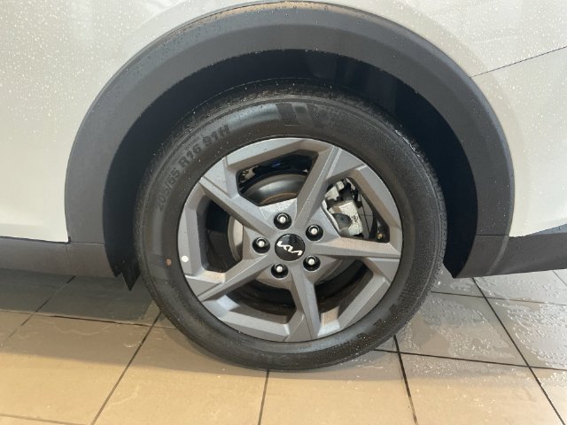 Used 2025 Kia K4 FWD image 30