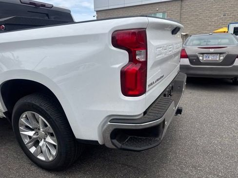 Used 2020 Chevrolet Silverado 1500 LTZ w/ LTZ Premium Package AWD/4WD image 23