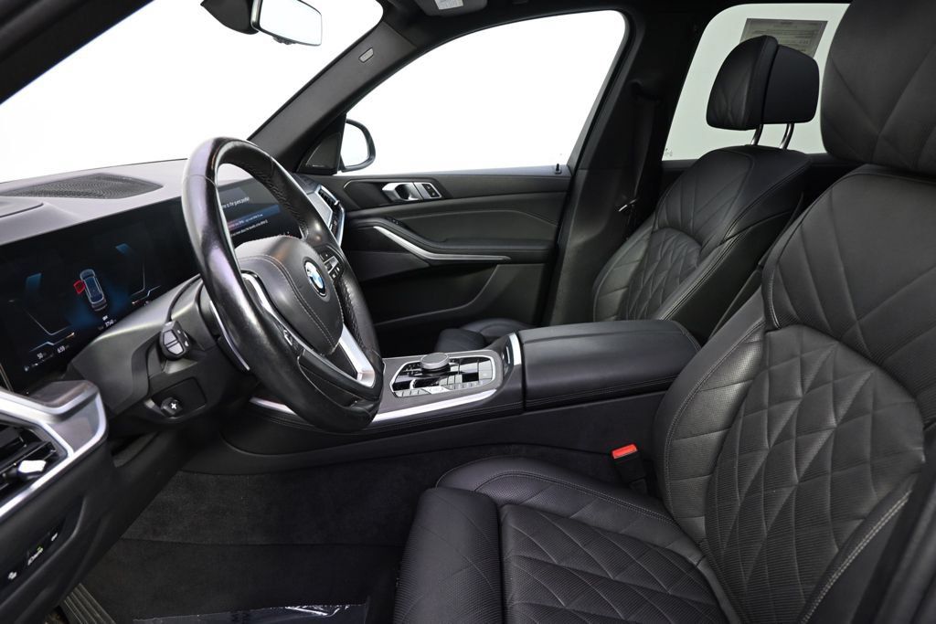 Used 2024 BMW X5 xDrive40i AWD/4WD image 13