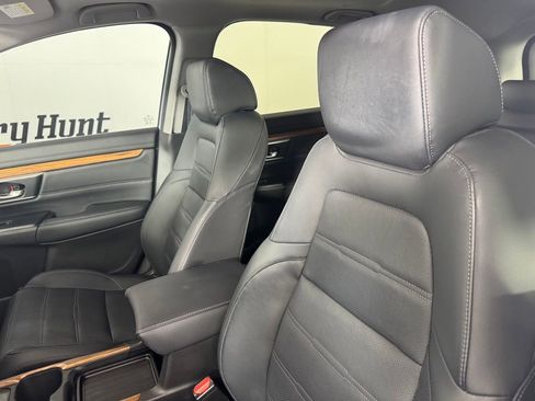 Used 2022 Honda CR-V Touring image 11