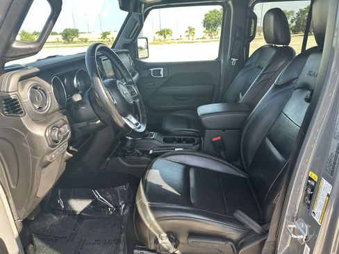 Certified 2022 Jeep Wrangler Unlimited Sahara AWD/4WD image 20