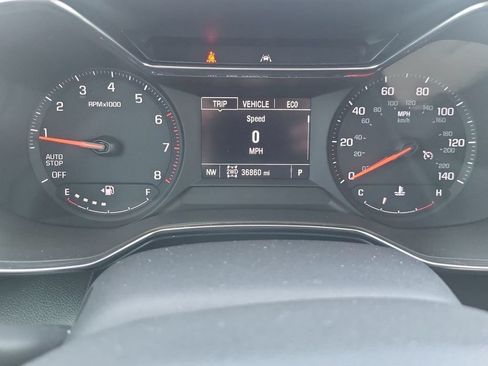 Used 2023 Chevrolet TrailBlazer LT w/ Convenience Package AWD/4WD image 17