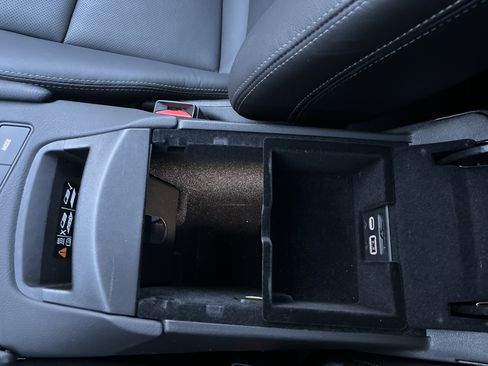 Used 2025 Cadillac XT5 Premium Luxury image 34