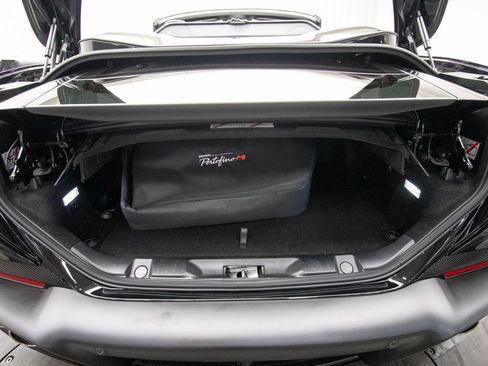 Used 2023 Ferrari Portofino M RWD image 56